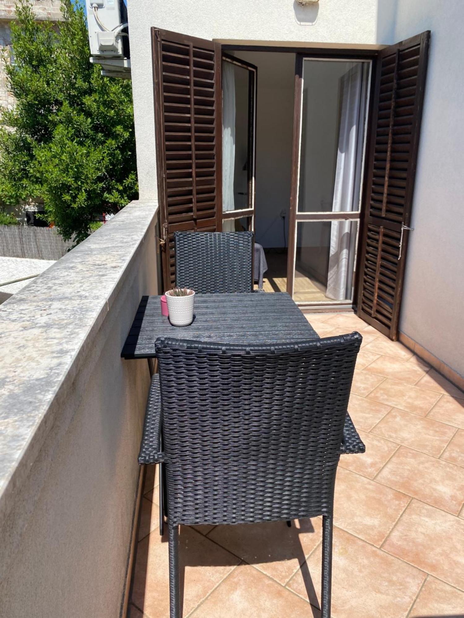 Apartments Tena With Private Parking Pula Exterior foto