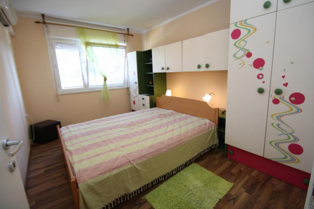 Apartments Tena With Private Parking Pula Habitación foto